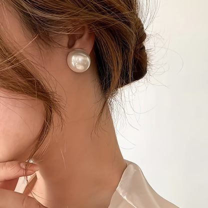 Le Statement Perle Puces d'Oreilles