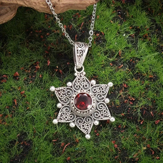 Argent Rubis Étoile Collier à Pendentif
