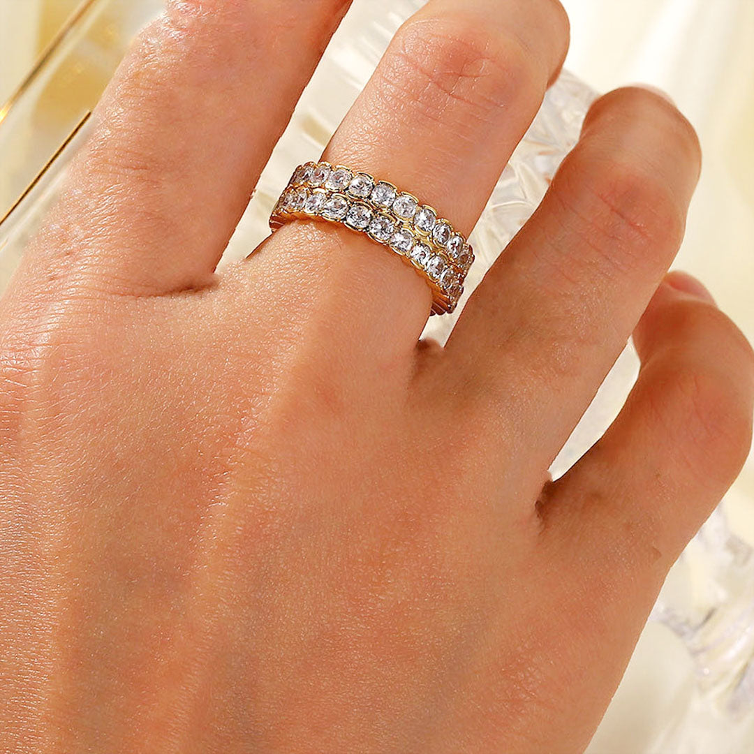 Cassandra Studded Or Bague