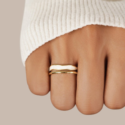Or Sculpturale Enveloppant Bague